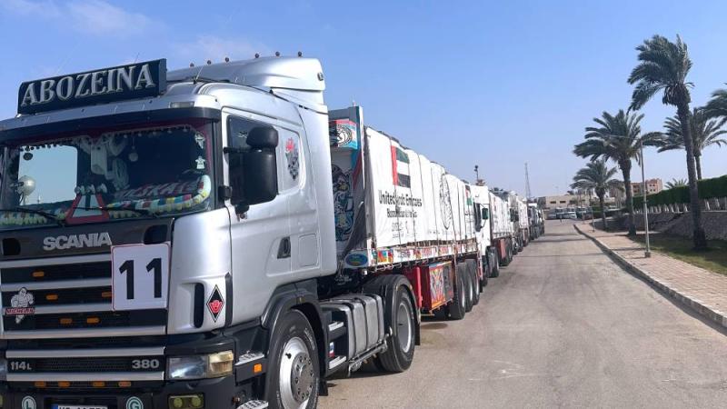 قافلة مساعدات إماراتية من 12 شاحنة تدخل غزة