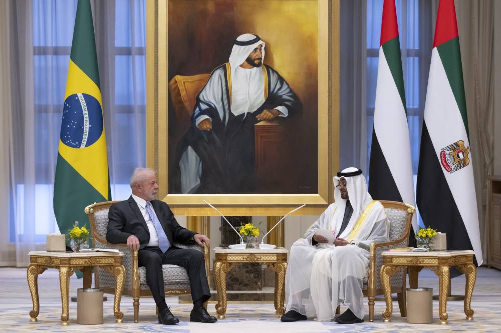 Image:الإمارات والبرازيل تصدران بيانًا مشتركًا عقب زيارة دا سيلفا إلى الدولة