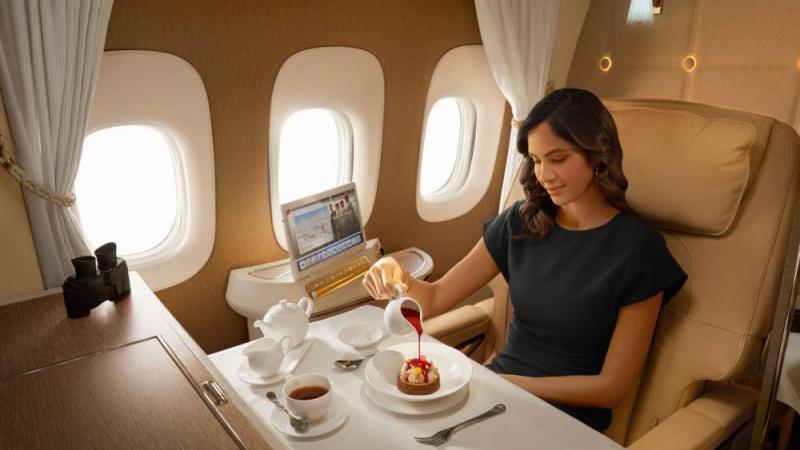 طيران الإمارات تسعد عملاءها بـ 45 مليون قطعة شوكولاتة فاخرة سنوياً