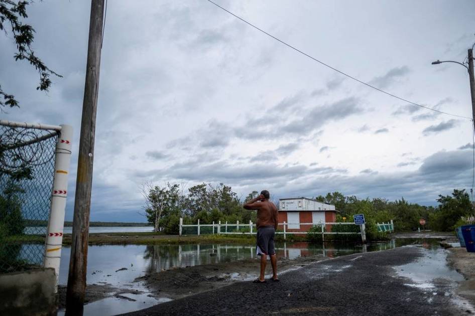 Fiona hits Puerto Rico and cuts the electricity to a third of the island