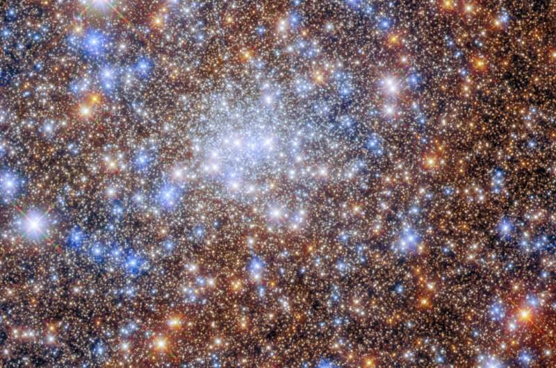 Hubble Takes A Picture Of Globular Clusters - TIme News