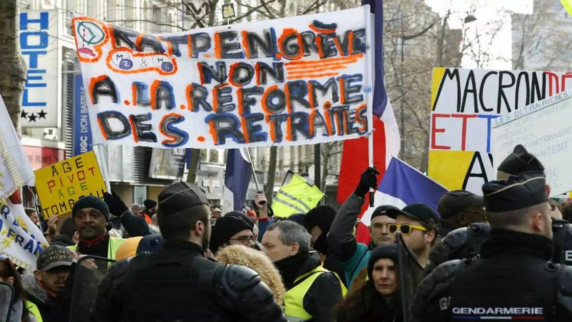 Manifestations en France pour augmenter les salaires et ne pas reculer l’âge de la retraite