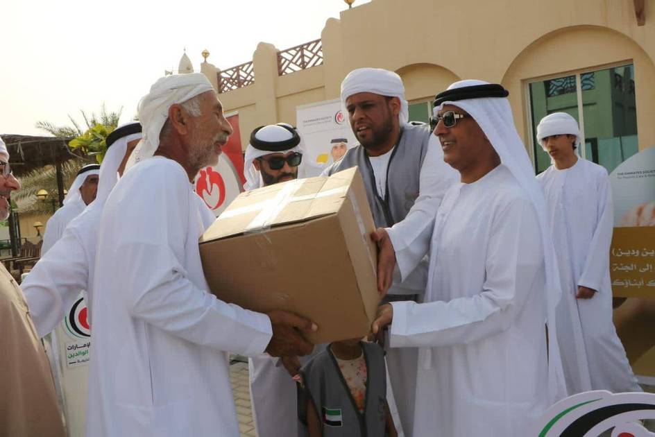 “Emirates Society for the Righteousness of Parents in Ras Al Khaimah Provides Ramadan Mir to Beneficiaries”