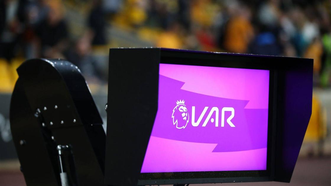 English Premier League clubs decide on the continuation of video technology