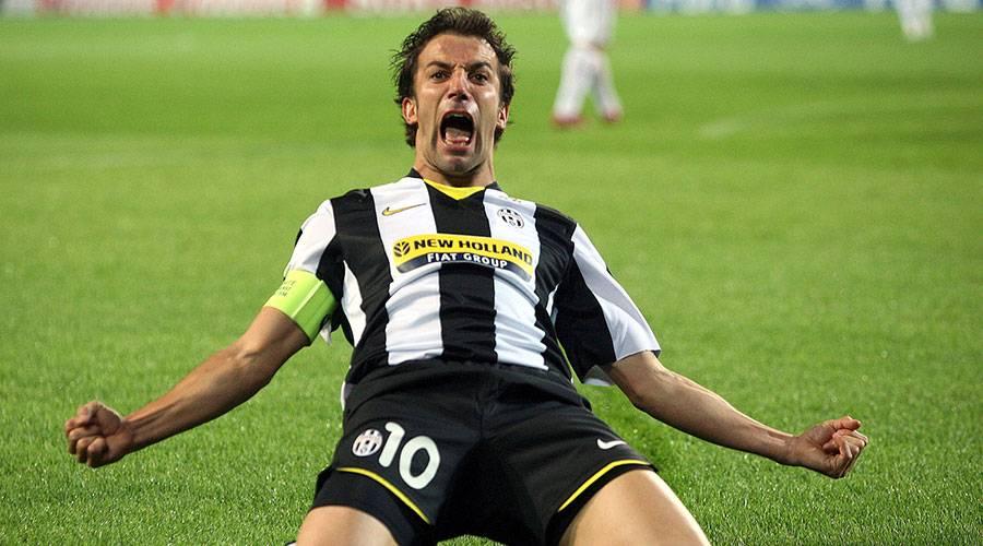Why did Del Piero reject the English offers and stay in Juventus?