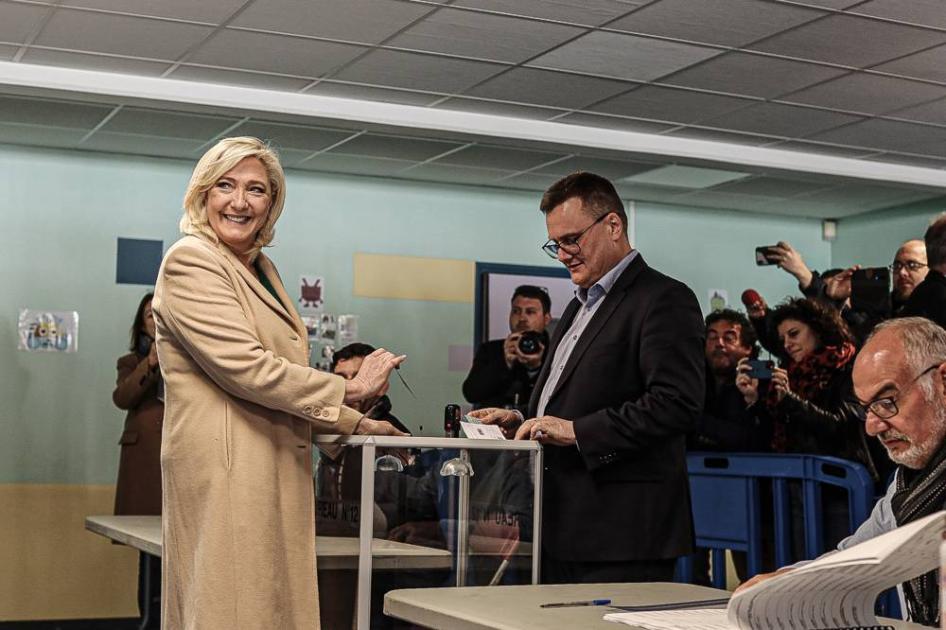France.  Le Pen promet de former un « gouvernement d’unité nationale » si son parti remporte les élections