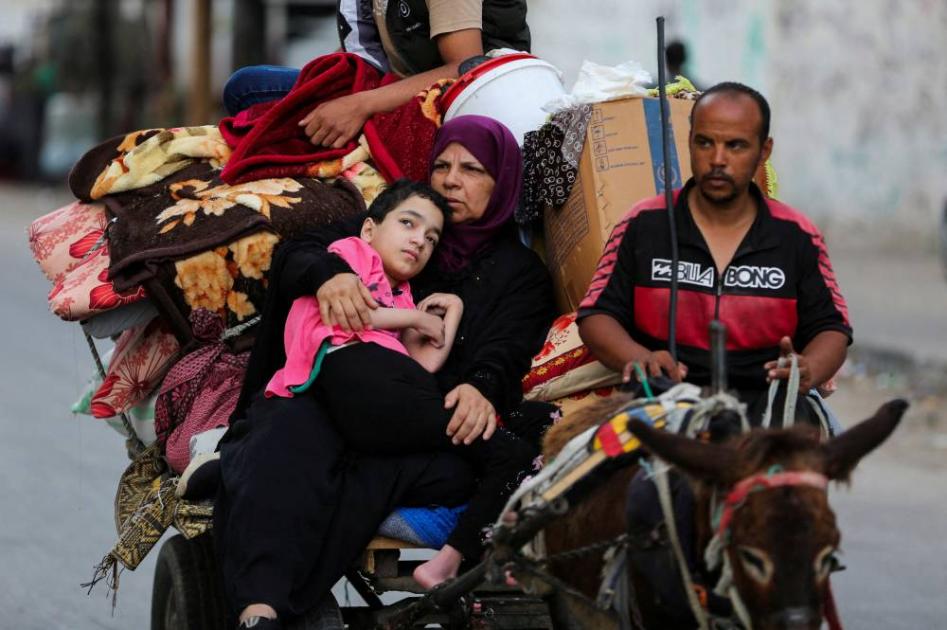 Heavy fighting in northern and southern Gaza Strip amid 'unbearable' living conditions