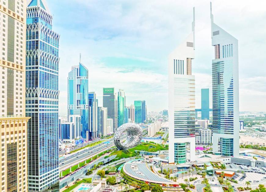 Dubais befolkning når 3,74 miljoner, med en ökning på 85 tusen
