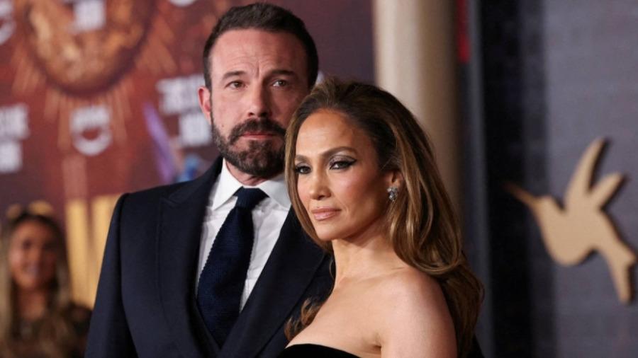 Jennifer Lopez files for divorce from Ben Affleck | Al Khaleej Newspaper